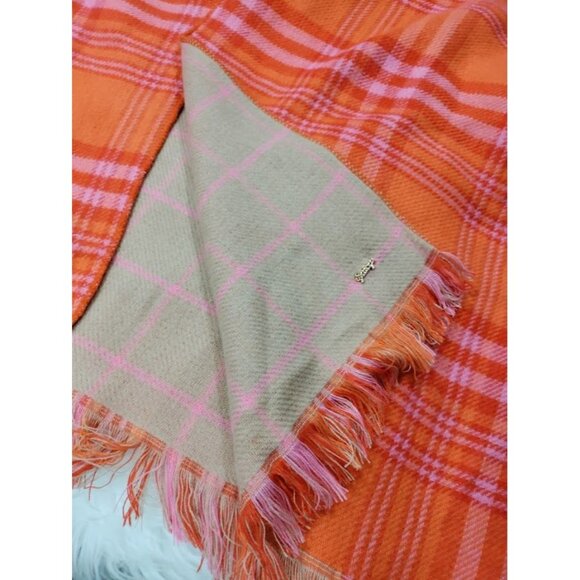 NWT Juicy Couture Reversible Fringe Hem Plaid Ruana Poncho Beige Tan Women's OS - Picture 16 of 16